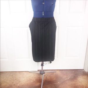 Avenue 20W black/white pinstripe pencil skirt